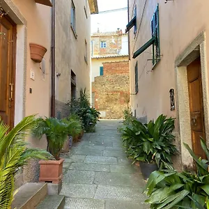 Lo Sdrucciolo Casa vacanze Laterina